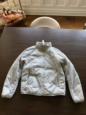 Lululemon insulated back vent running jacket